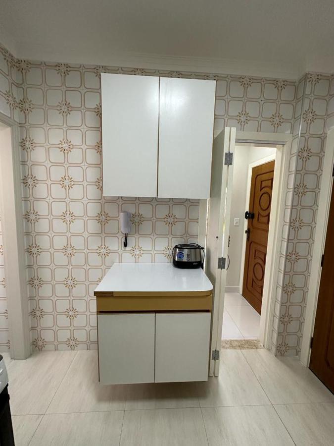Ap 3! Lindo Com Sacada, Apenas 250 Metros Da Da Enseada!
