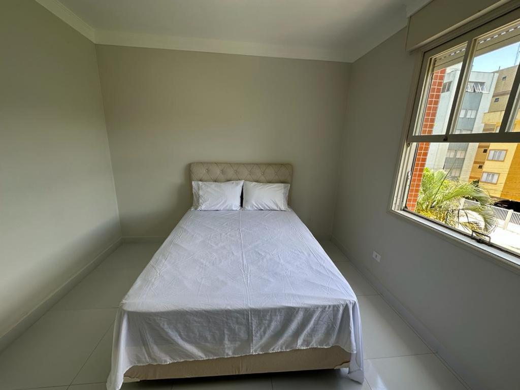 Apartment Ap 3! Lindo Com Sacada, Apenas 250 Metros Da Da Enseada! Guaruja