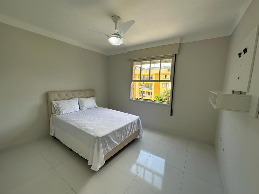 Apartment Ap 3! Lindo Com Sacada, Apenas 250 Metros Da Da Enseada!